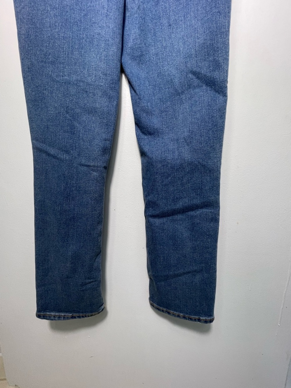 Levi's Girls Denim Overalls Blue Size 12 Stretch Adjustable Straps Pockets NWT - Picture 9 of 15